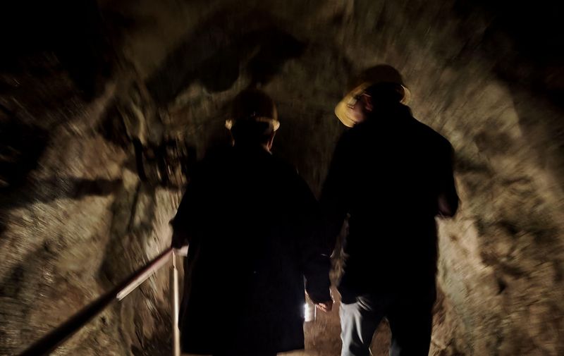 Dunkelführung im Kupferbergwerk f4uhah