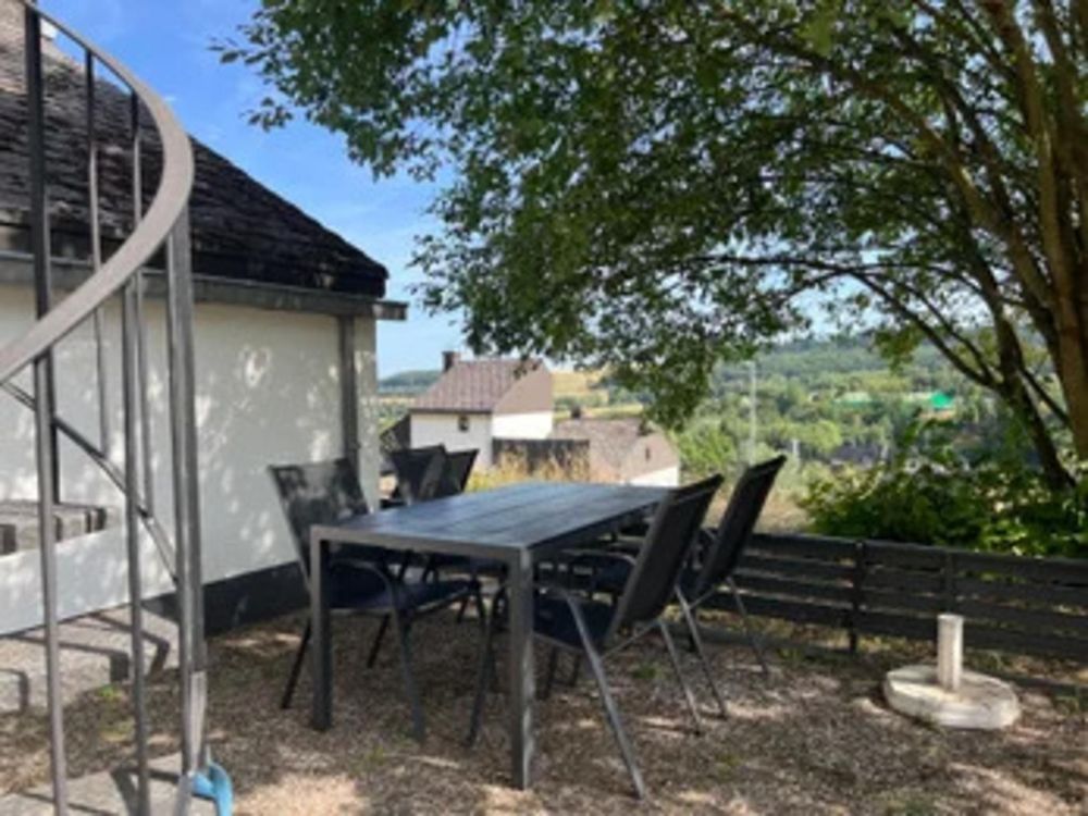 Ferienhäuser im Feriendorf Hambachtal df6qvi