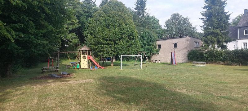 pois/spielplatz-in-hausbay-9299