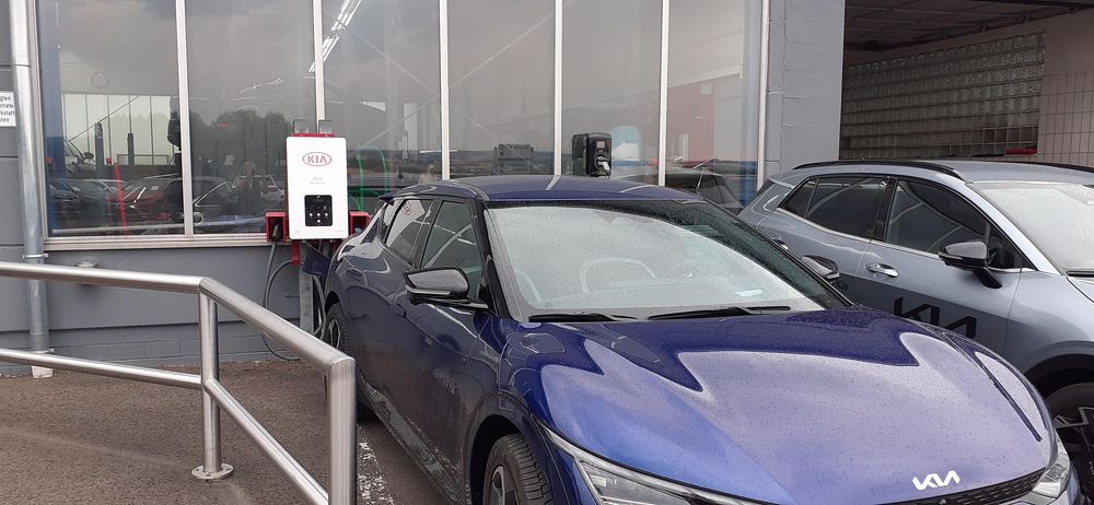 Öffentliche Ladestation für Autos: Monzelfeld e1n1p6