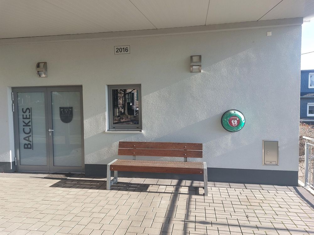 Defibrillator in Norath bxn8gt