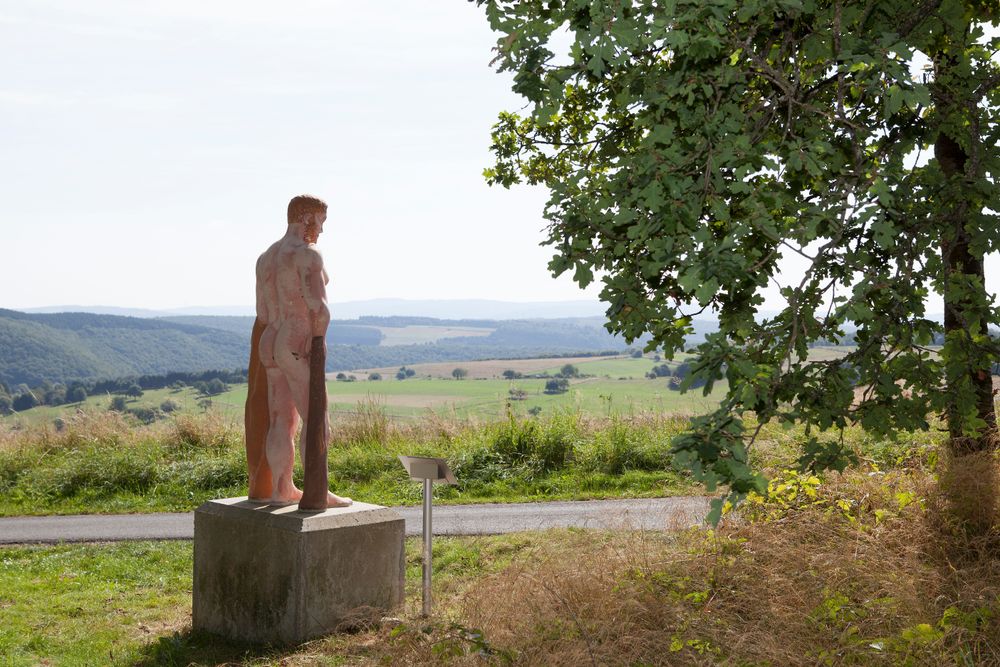 Götterallee am Nationalpark Hunsrück Hochwald bml1vh