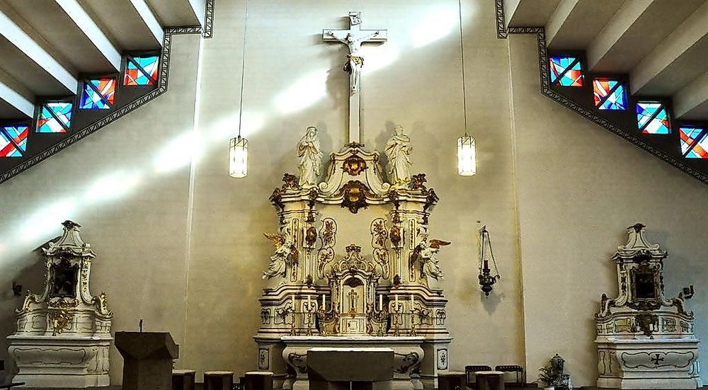 Katholische Kirche "St