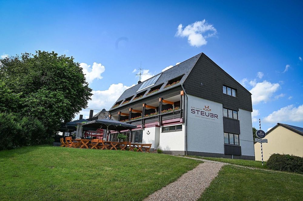 Hotel Café Restaurant Steuer 16xr6y