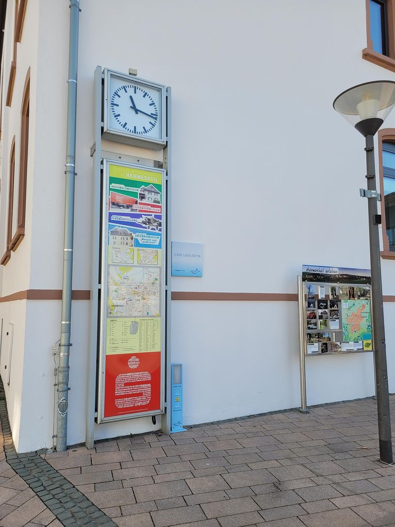 pois/e-bike-ladestation-am-rathaus-be15