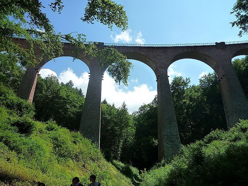 Hunsrückbahnwanderweg   kann zur Zeit wegen der Sperrung der Fussgängerbrücke in Boppard Buchholz nicht mehr begangen werden 322toy