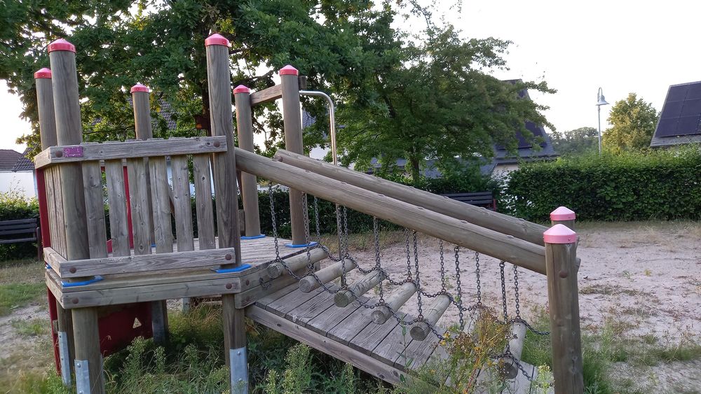 Spielplatz an der grünen Mitte 327ct8