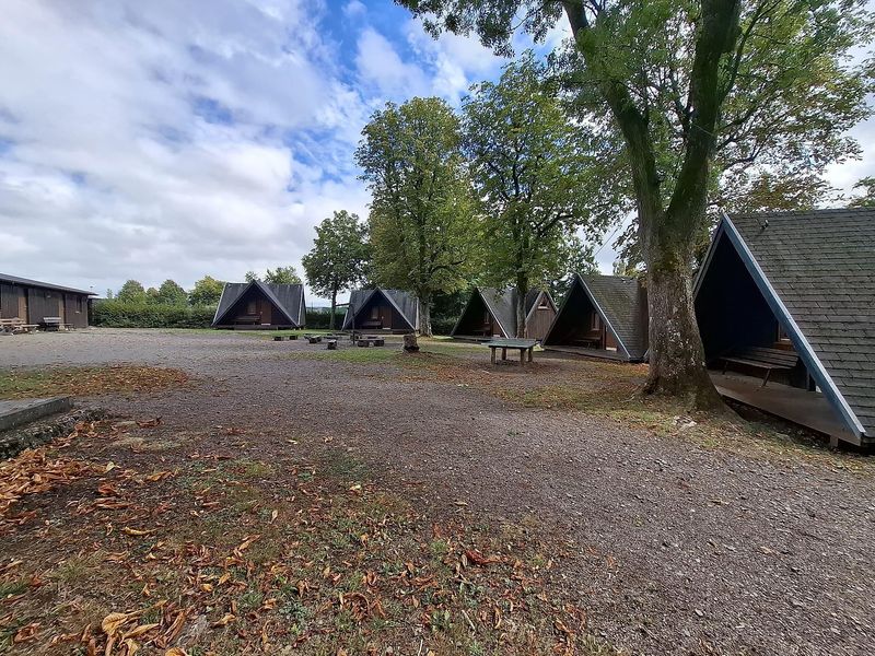 accommodations/youth-leisure-center-9604