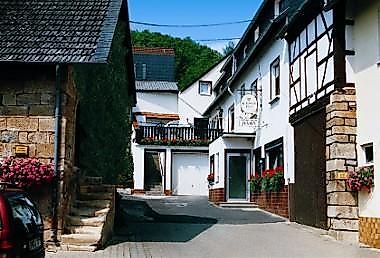 accommodations/gasthaus-hahn-e255