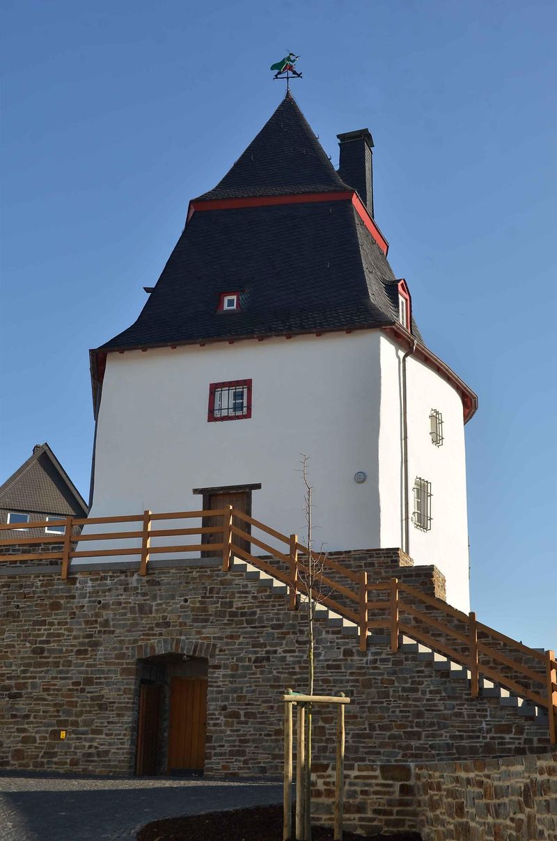 pois/schinderhannesturm-in-xsimmern-e481