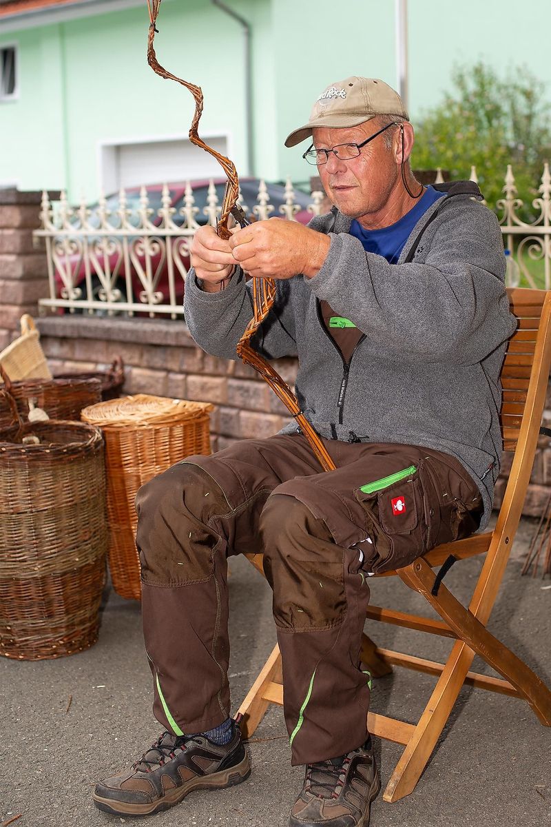 Bauern  und Kunsthandwerkermarkt 2026 2hsst9