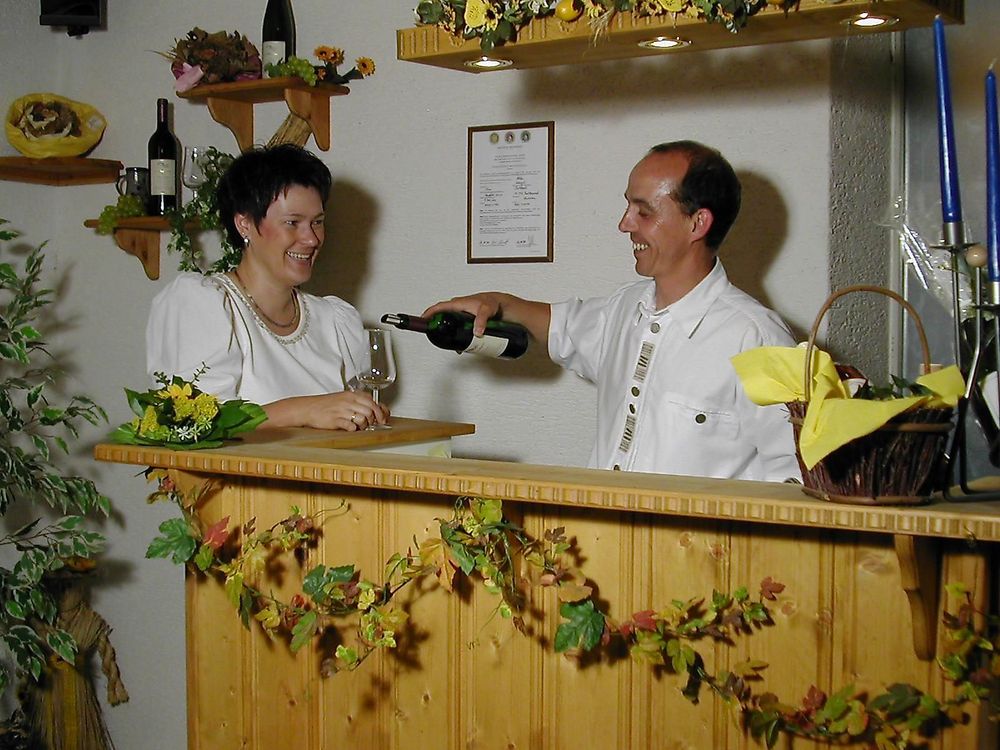 Weingut & Gästezimmer Butzbach 2znwch
