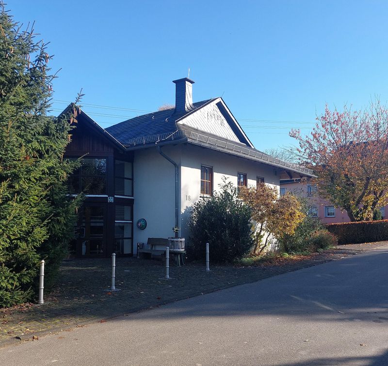 Defibrillator in Niedert 3rcxsr