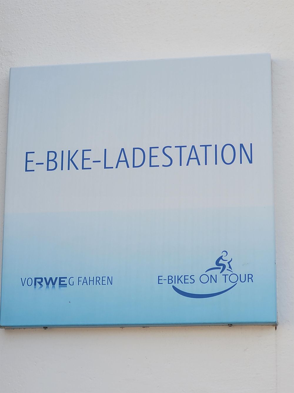 E Bike Ladestation am Rathaus 61rx91