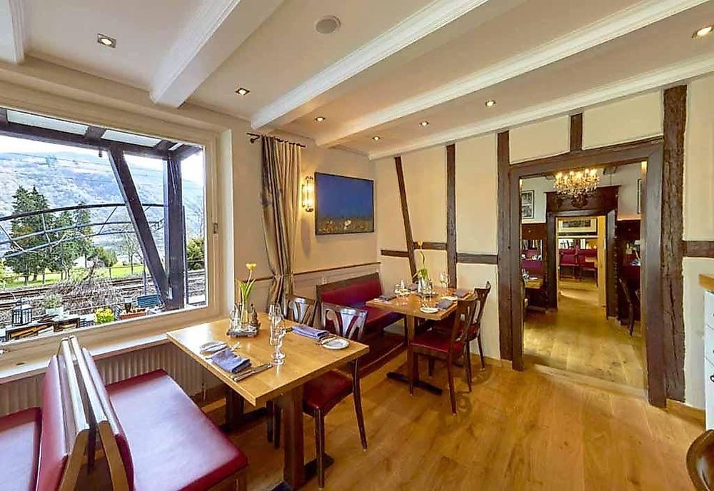 Rhein Hotel 63bfiq