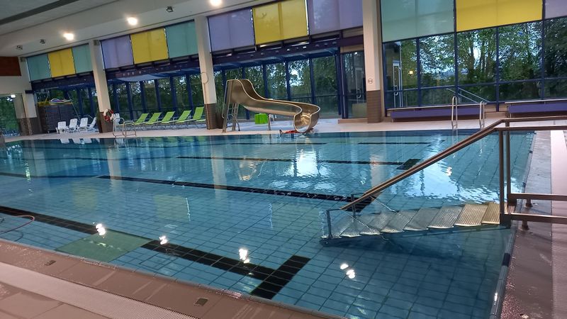 schwimmbaeder/panoramabad-xc1bf