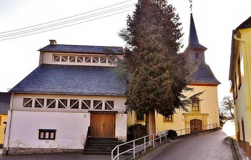 pois/catholic-church-st-josef-calasanza-kirn-sulzbach-xc603