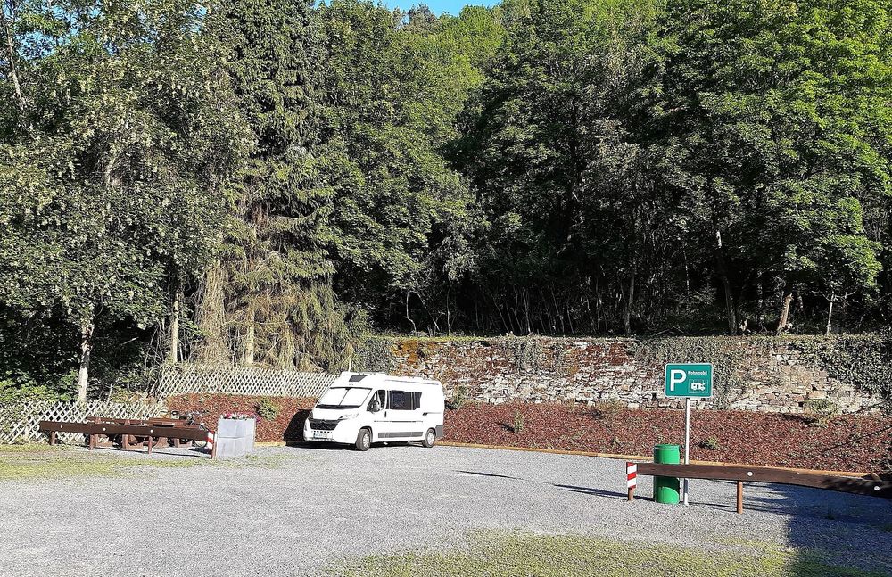 Wohnmobilstellplatz am "Schmisserhang" 5ejnk9