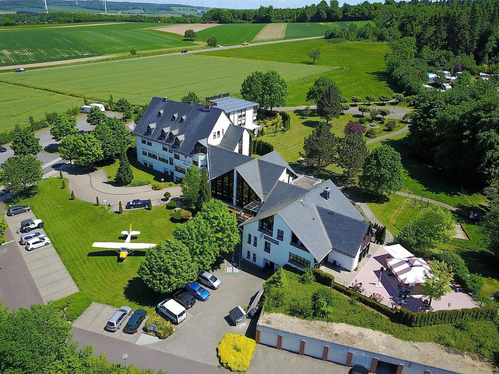 BurgStadt Hotel 7doofx