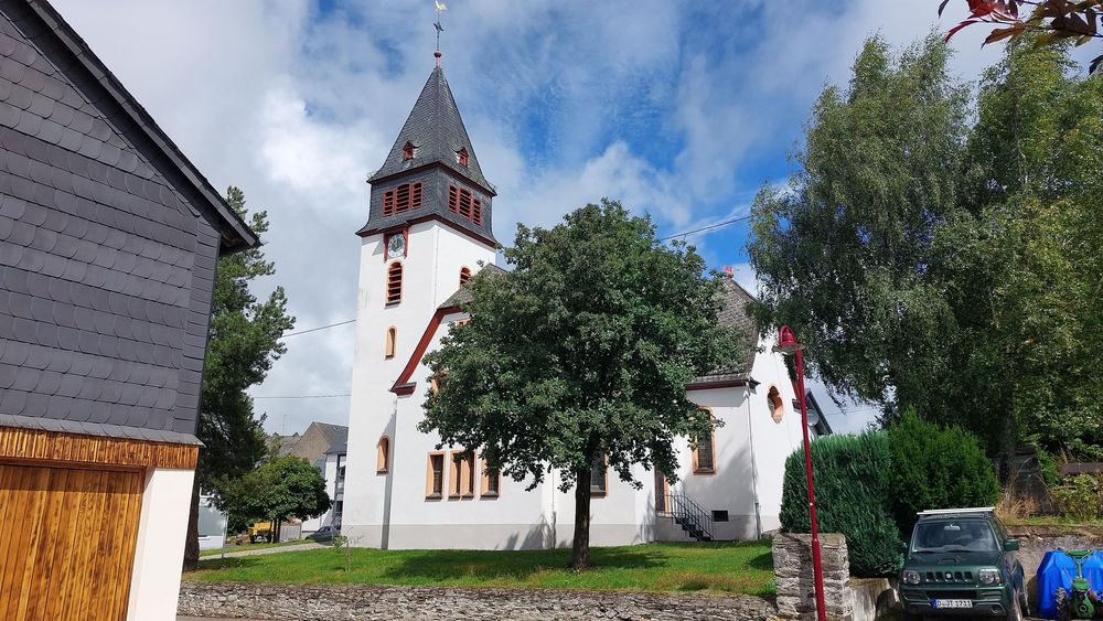 Kirche in Badenhard 7g800v