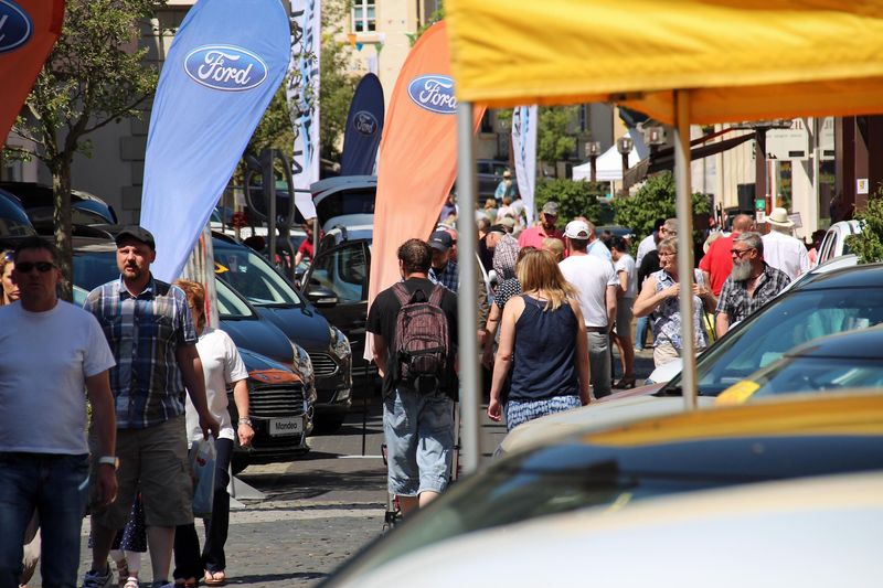 Kirner Autofrühling mit verkaufsoffener Sonntag 90b3xw