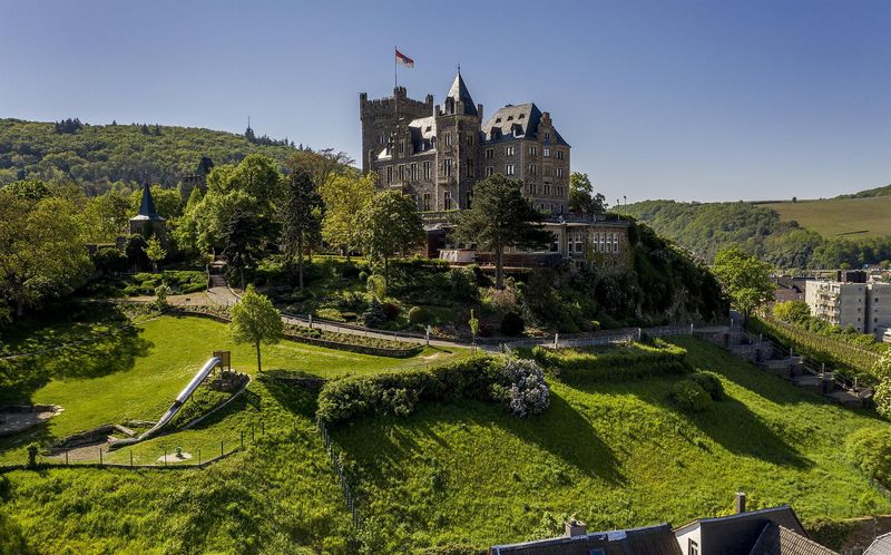 pois/burg-klopp-19aa