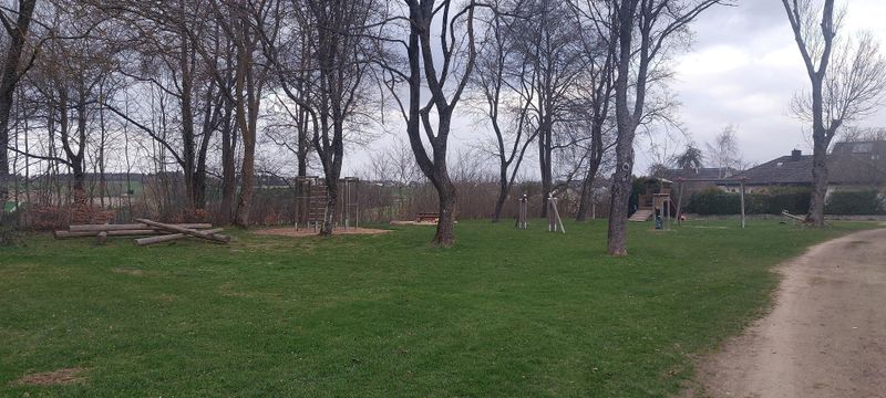 Spielplatz in Basselscheid 7s634i