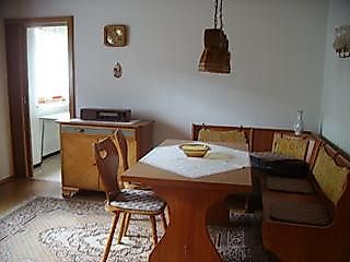 Haus der Steine 98vx6f