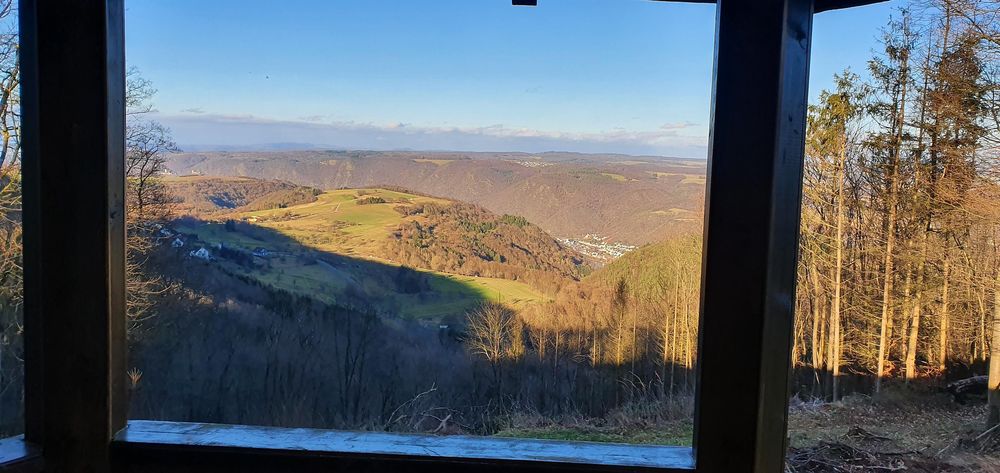 Rheinblick mit Hütte 7zbgkt