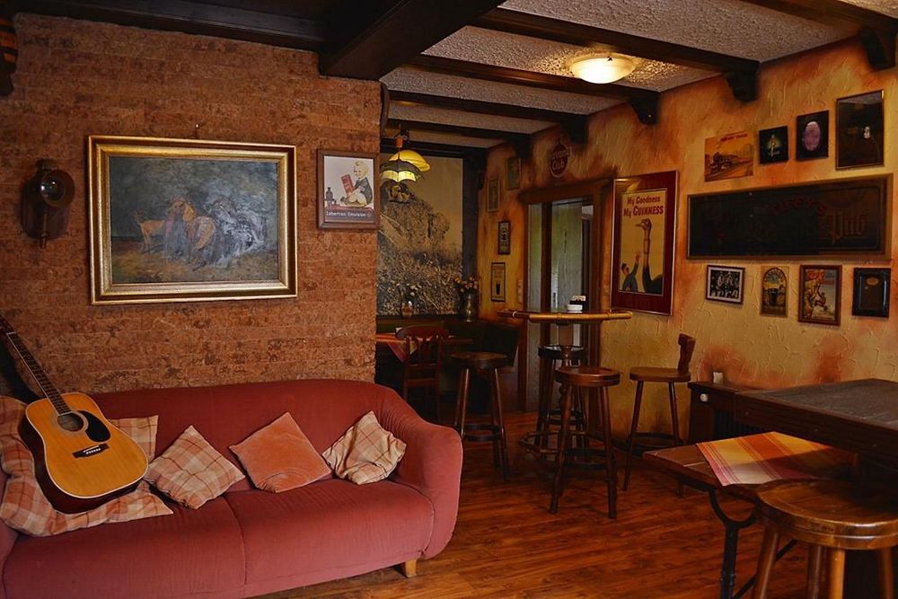 Gasthaus Pension Metzgerei Maßem 24zcw